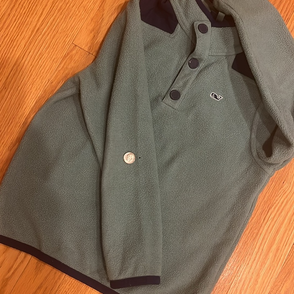 🐳 Boys, Vineyad Vines, fleece shirt. size 6 light green with navy blue trim - Picture 6 of 6